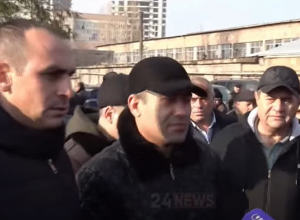 Բողոքի ակցիա․ ավտոբուսների վարորդները գիծ դուրս չեն գալիս․ Ուղիղ