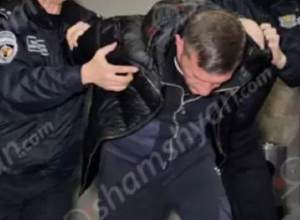 Արցախյան պատերազմում 2 որդի կորցրած ծնողից 12 հազար դոլար է վերցրել, բայց տղաների շիրմաքարերը չի տեղադրել, գումարն էլ հրաժարվել է վերադարձնել