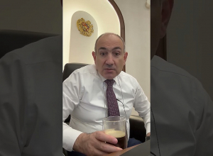 Չկարողացա թվային հարթակի միջոցով ավտոբուսի տոմս գնել ու նյարդայնացա. Փաշինյան