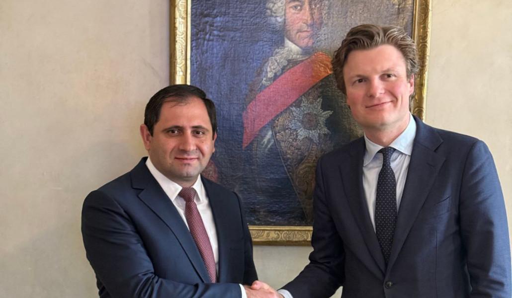 photo_2025-02-15_15-47-00