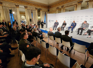 ԳՇ պետն առանձնազրույցներ է ունեցել