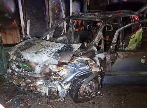 Ավտովթար Բագրատունյաց և Չեխովի փողոցների խաչմերուկի մոտակայքում