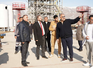 Նախարար Գևորգ Պապոյանն այցելել է Արարատի մարզում կառուցվող նավթամթերքի վերամշակման գործարան