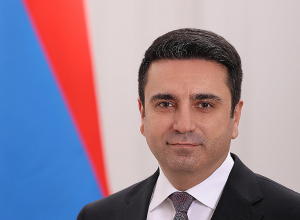 Ձեր՝ օրեցօր մեծացող ներգրավվածությունը պետական կառավարման եւ հասարակական-քաղաքական կյանքի այլ ոլորտներում յուրահատուկ ներշնչանքի աղբյուր է մեզ․ Ալեն Սիմոնյան