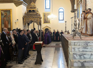 Սուրբ Հարության Ճրագալույցի Պատարագը Մայր Աթոռ Սուրբ Էջմիածնում