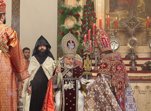 Սուրբ Հարության հայրապետական պատարագ Մայր տաճարում․ ՈՒՂԻՂ
