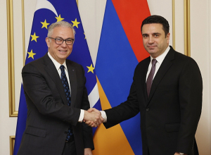 Ալեն Սիմոնյանն ընդունել է ԵԽԽՎ նախագահ Թեոդորոս Ռուսոպուլոսի գլխավորած պատվիրակությանը