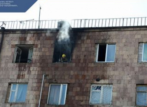 Հրդեհ է բռնկվել Շիրակի փողոցի շենքերից մեկի 5-րդ հարկում