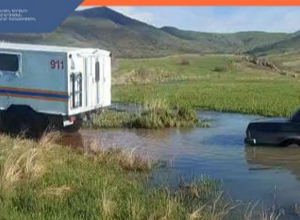 Փրկարարներն արգելափակումից դուրս են բերել ավտոմեքենան