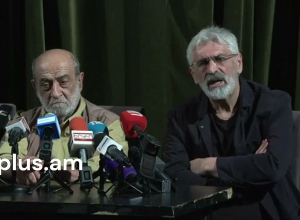 Պատանի հանդիսատեսի թատրոնի կոլեկտիվը բողոքում է տնօրենի աշխատանքից ազատման դեմ