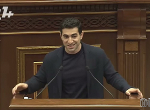 Լո՞ւրջ, դուք կարծում եք՝ հայրս գալու է բանավեճի, թե Արցախն ո՞վ հանձնեց. Լևոն Քոչարյան