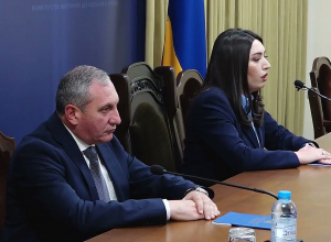 Արփինե Սարգսյանը ՆԳ նախարարության և ոստիկանության անձնակազմին է ներկայացրել նորանշանակ ոստիկանապետին