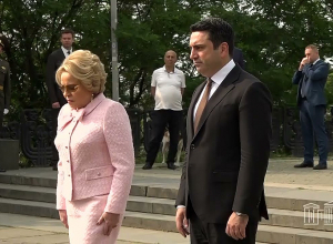 Ալեն Սիմոնյանն ու Վալենտինա Մատվիենկոն այցելել են Երեւանի «Հաղթանակ» զբոսայգի