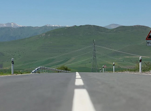 Պետբյուջեի ֆինանսավորմամբ ասֆալտապատվել է 52 կմ ճանապարհ. ՏԿԵ նախարար