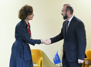 Միրզոյանն ու ՅՈՒՆԵՍԿՕ-ի ղեկավարը քննարկել են ԼՂ-ից տեղահանվածներին աջակցության հարցը