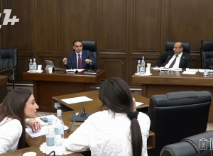 5 հատ 35 հարկանի շենքերը չունեն շինթույլտվություն․ հարց քաղաքապետին