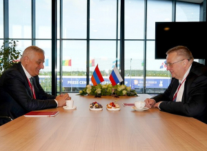 Փոխվարչապետ Մհեր Գրիգորյանը հանդիպում է ունեցել ՌԴ փոխվարչապետի հետ