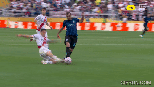 Ինտերը դուրս է եկել 1/8 եզրափակիչ․ Մխիթարյանի դեմ խախտման համար մրցակիցը կարմիր քարտ ստացավ