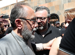 Վերաքննիչ դատարանը մերժել է Միքայել արքեպիսկոպոս Աջապահյանի պաշտպանների միջնորդությունը