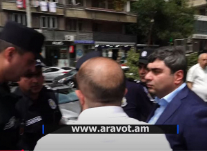 Լարված իրավիճակ․ Կարմիր բերետավորները շրջապատել են Տաշիր առևտրի կենտրոնը.ՈՒՂԻՂ