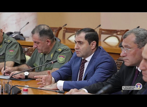 Սուրեն Պապիկյանը հանդիպել է արտերկրում հավատարմագրված ՀՀ ռազմական կցորդների հետ