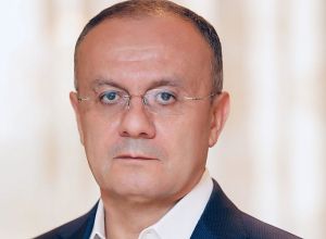 Սեյրան Օհանյանից եւ մյուսներից գումար են պահանջում