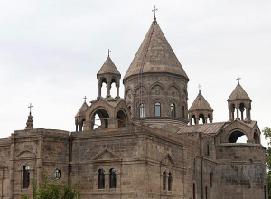 Հորդորում ենք ՀՀ իշխանություններին՝ անհապաղ ազատ արձակել հոգևոր մեր եղբայրներին, ազգային բարերարին. Մայր Աթոռ Սուրբ Էջմիածին