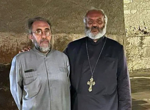 Միքայել Աջապահյանը և Բագրատ Գալստանյանը հայտարարում են մեկօրյա հացադուլ