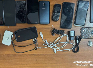 Դատապարտյալի համար բերված սառնարանի թաքստոցից հայտնաբերել են մեծ քանակությամբ արգելված իրեր