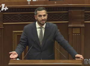 Ընդդիմությունը հրմշտոց ա սադրում ԱԺ-ում, որ հետո ասեն՝ բորենիները ծեծում են. Ռուբեն Ռուբինյան