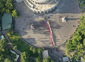 Ժամը 19:03-ի դրությամբ Ազատության հրապարակում և հարակից տարածքներում գտնվել է շուրջ 2110 մարդ․ ԻՔՄ