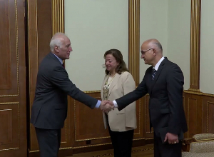 Նախագահ Վահագն Խաչատուրյանն ընդունել է Հայաստանում Լիբանանի դեսպան Մայա Դաղերին