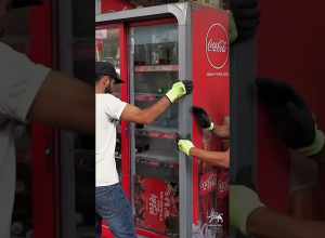 Ապամոնտաժվել են Տիգրան Մեծի պողոտա 31Ա հասցեում ապօրինի տեղակայված սննդի կետերը