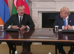 (հայերեն թարգմանությամբ) Նիկոլ Փաշինյանի, Դոնալդ Թրամփի եւ Իլհամ Ալիեւի եռակողմ հանդիպումը