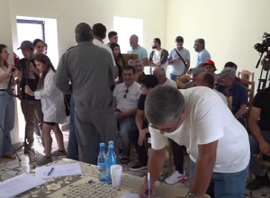 12-րդ հանրային քննարկման փորձը Քարաբերդում