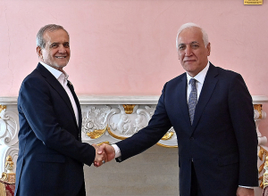 Վահագն Խաչատուրյանը հանդիպում է ունեցել Իրանի նախագահի հետ