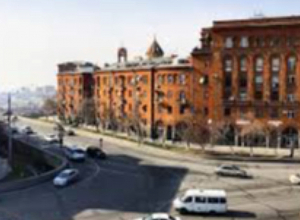 Երթևեկության կազմակերպման փոփոխություն՝ Պարոնյան փողոց – Մաշտոցի պողոտա խաչմերուկում