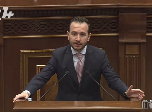 Ընդդիմությունը հին ու տափակ տեքստերով է եկել, պա՞րզ է չէ, թե ինչպես են անցկացրել արձակուրդը