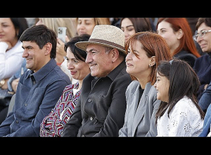 Սեփական աչքերով տեսանք ՀԱՆԴART-ի «Ցանկապատ»-ը. Նիկոլ Փաշինյան