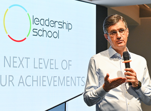 Ռալֆ Յիրիկյանը դասախոսությամբ հանդես է եկել Առաջնորդության դպրոցում