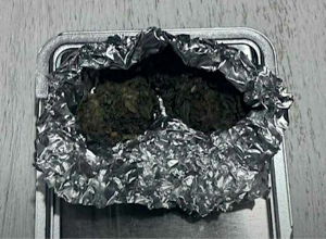 Հայտնաբերվել է 2 կիլոգրամից ավելի մարիխուանա և հրազեն. Նոր Նորքի ոստիկանների բացահայտումը