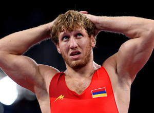 Արթուր Ալեքսանյանը 1/4-ում զիջեց ադրբեջանցուն