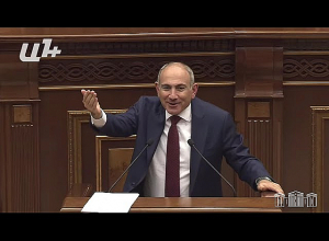 Ի՞նչ գործ ունեք խորհրդարանում․ դուրս եկեք հրապարակներ, կոչ արեք, հեղափոխություն արեք․ Փաշինյան