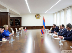 Սուրեն Պապիկյանը հանդիպել է Միացյալ Թագավորության նորանշանակ դեսպան Ալեքսանդրա Քոուլիին