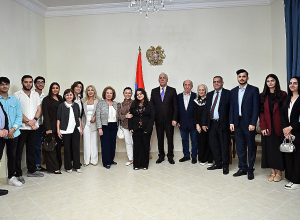 Վահագն Խաչատուրյանն այցելել է Կատարում Հայաստանի դեսպանատուն