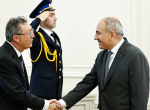 Վարչապետն ընդունել է Հայ մշակույթի և արվեստի միջազգային համակարգման խորհրդի անդամներին