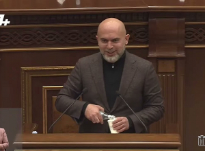 Դեռևս խաղում ենք «свой-чужой» խաղը ընդդիմության դաշտում. Արմեն Աշոտյան