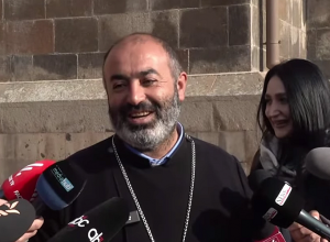 Իրենք դա արել են շանտաժի, կոմպրոմատների, ահաբեկման ճնշման տակ. Տեր Վրթանեսը՝ վարչապետին հանդիպած եպիսկոպոսների մասին