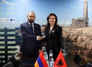 Արարատ Միրզոյանը հանդիպում է ունեցել Ալբանիայի ԱԳ նախարարի հետ
