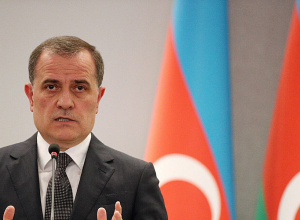 Բաքուն վերստին Երևանից պահանջում է փոխել Սահմանադրությունը